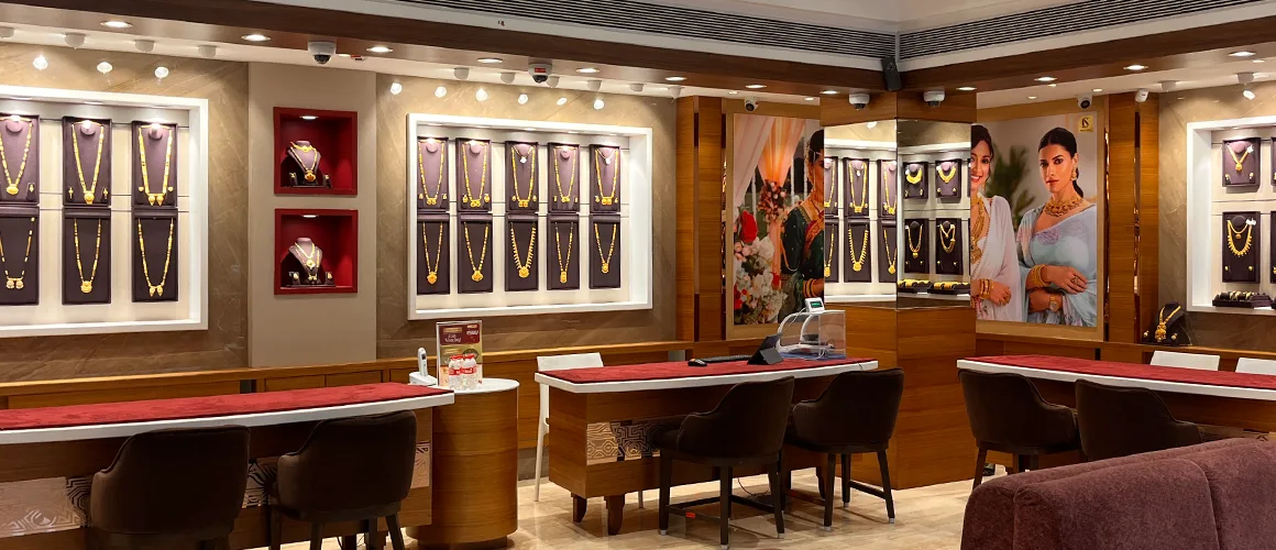 Gold and Diamond wedding jewellery section at Chandukaka Saraf Nashik jewellery store featuring exclusive bridal sets and special wedding collections.