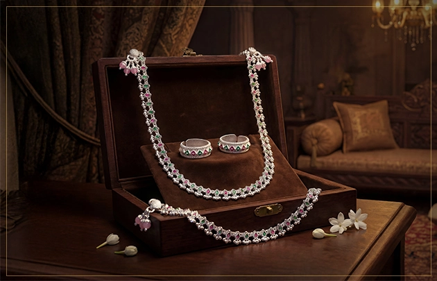 Silver jewellery (1)